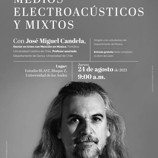 Jueves 24 de agosto de 2023 a las 9:00 a.m. clase de medios electroacústicos y mixtos en el estudio BLAST de la Universidad de los Andes