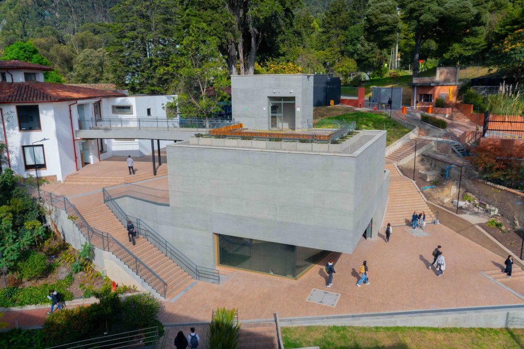 Cajita de música, Bloque P1, Universidad de los Andes