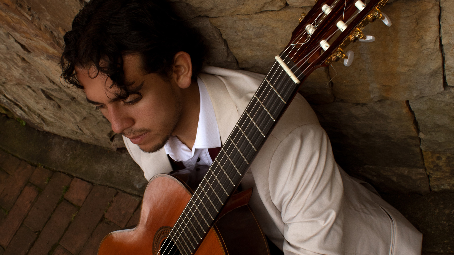 Recitales en 2025-2: Juan Diego Bogotá (guitarra), sábado 6 de diciembre de 2025 a la 1:00 p.m. en la Universidad de los Andes